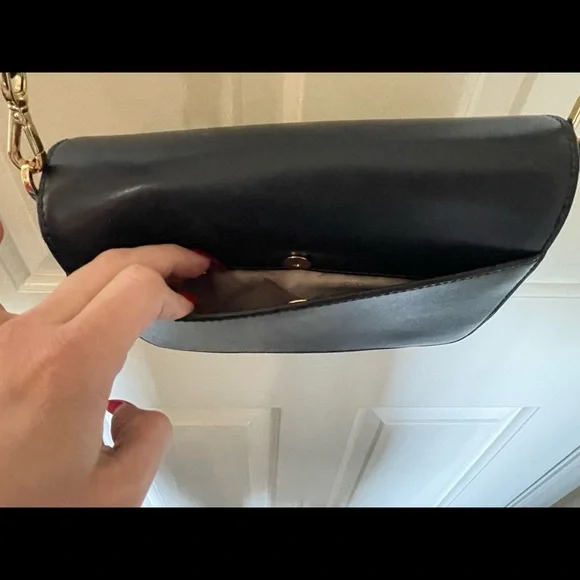 Michael Kors Purse - Picture 4 of 9